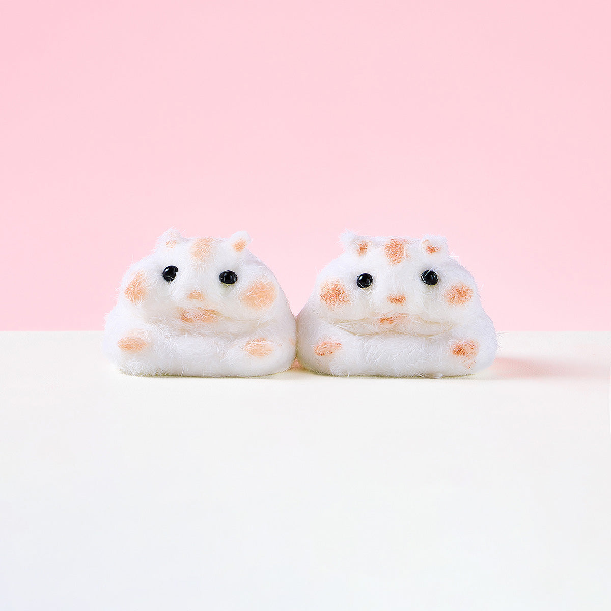 Taba Squishy White Hamster with Fur Squeeze Toys