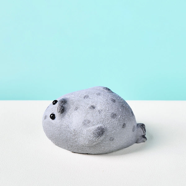 Grey Seal Squishy — Cute Spotted Slow-Rise Taba Toy | TABASQUISHY®