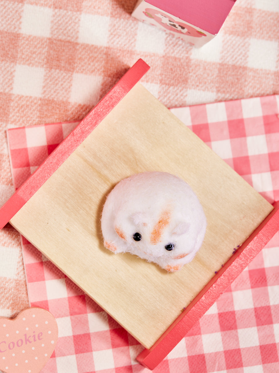 Taba Squishy White Hamster with Fur Squeeze Toys